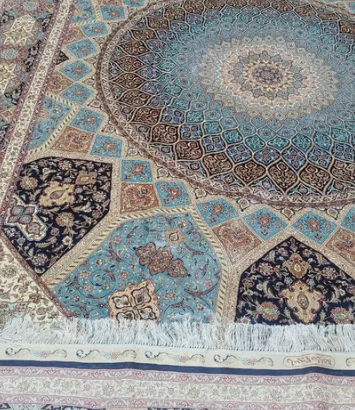 للبيع سجادة حرير إيراني يدوي