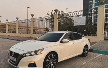 Nissan Altima SR Gcc 2020 full option for sale