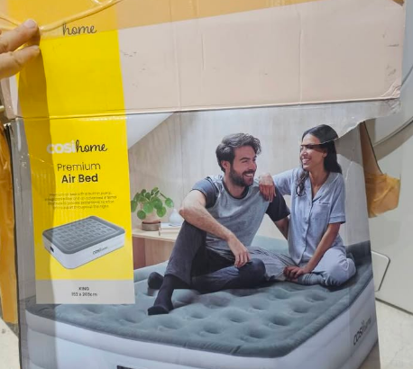 New Cosi Home King Sized Air Bed with electric pum