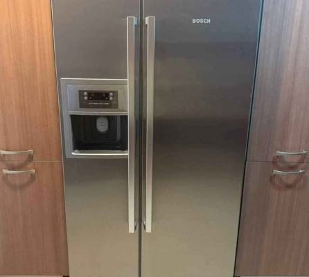 Bosch Side By Side Fridge freezer For Sale