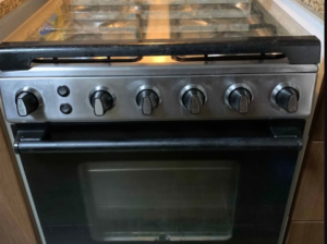 Cooking range 4 burners for sale