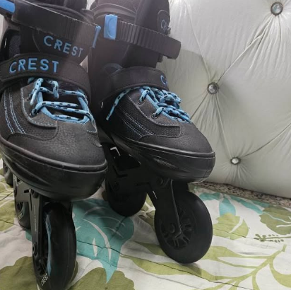 Crest skating shoes for sale