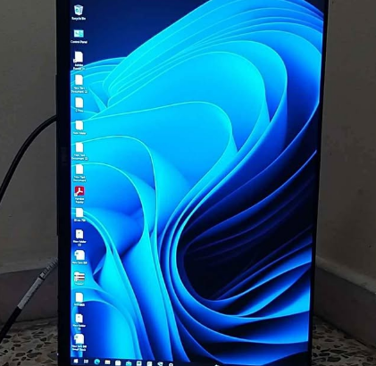 Dell 24inc Border Less IPS Display FHD LED Monitor