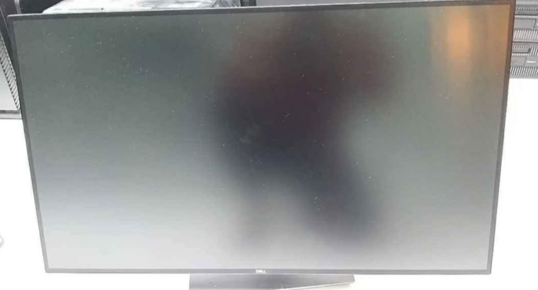 27 inc Dell 2K UltraSharp Super Sleem QHD LED Moni