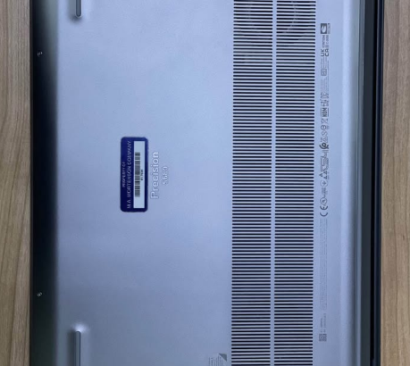 Dell precision 5680 16 workstation with 16GB grafh