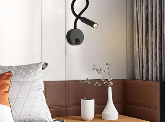 Gooseneck Bedside Reading Lamp For Sale