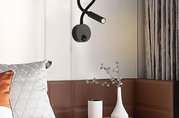 Gooseneck Bedside Reading Lamp For Sale