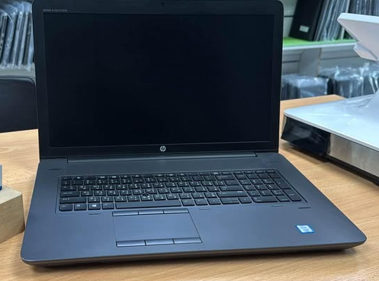 Hp zbook 17 G3 XEON E3-1575M For Sale