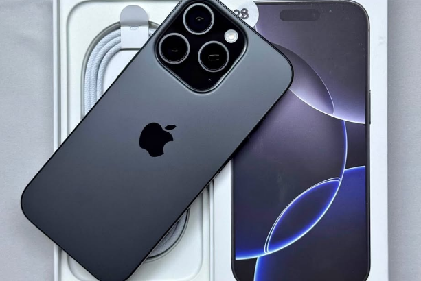 Iphone 16 pro black titanium TRA 128Gb For Sale