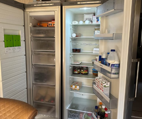 SIEMENS STAND ALONE FRIDGE FREEZER FOR SALE