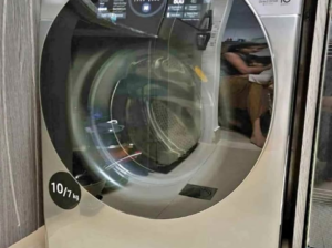 LG TrueSteam washer & Dryer Digital touch display