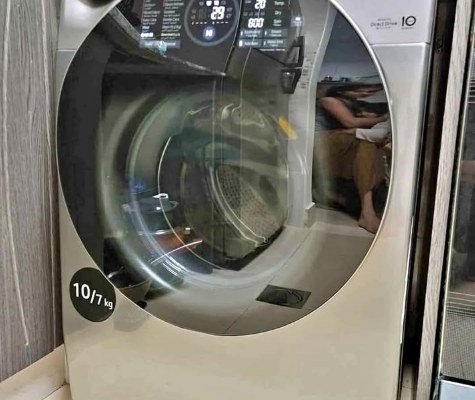 LG TrueSteam washer & Dryer Digital touch display