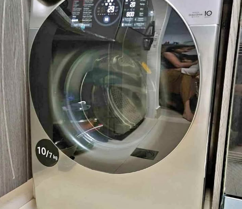 LG TrueSteam washer & Dryer Digital touch display