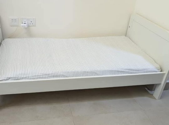 Mama and papa bed for sale