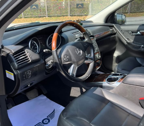 Mercedes Benz R-350 2012 Imported for sale