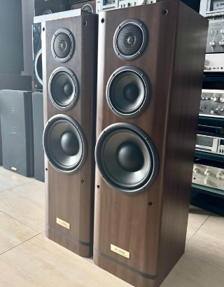 High end Onkyo floor standing speakers for sale