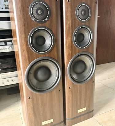 High end Onkyo floor standing speakers for sale