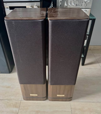 High end Onkyo floor standing speakers for sale