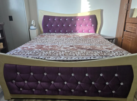 Queen size Bed ‬For Sale