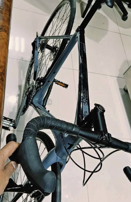 TITAN Valerian Carbon Comp Road Bike for sale