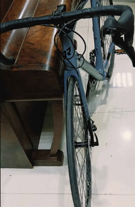 TITAN Valerian Carbon Comp Road Bike for sale