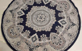 Round carpet 1.5 meter by 1.5 meter for sale