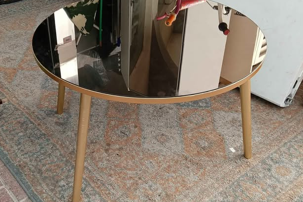 Round coffee table for sale
