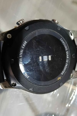 Samsung gear S3 and S2 with charger for sale