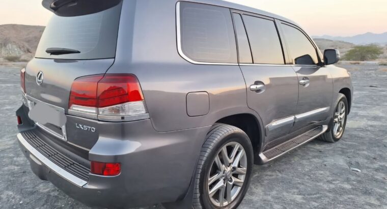 Lexus LX570 full option 2013 Gcc for sale