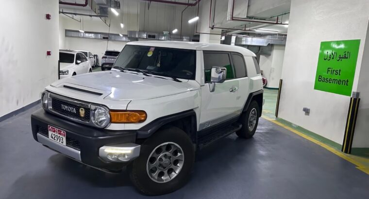 Toyota FJ 2013 Gcc full option for sale