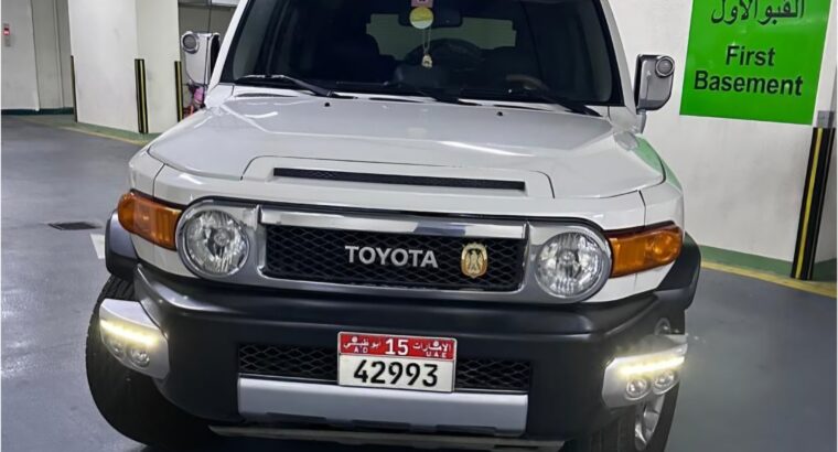Toyota FJ 2013 Gcc full option for sale