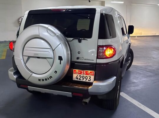 Toyota FJ 2013 Gcc full option for sale