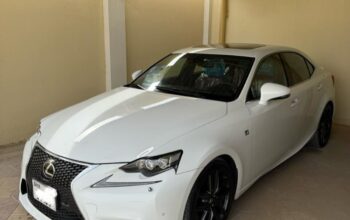 Lexus is350 F sport 2016 Gcc for sale