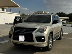 Lexus LX570 full option 2013 Gcc