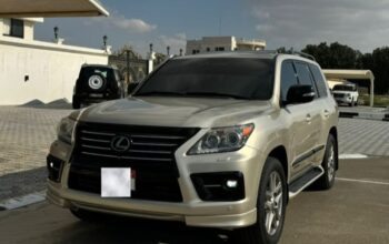 Lexus LX570 full option 2013 Gcc