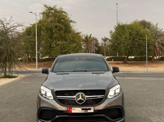 Mercedes GLE63s full option 2018 Gcc for sale