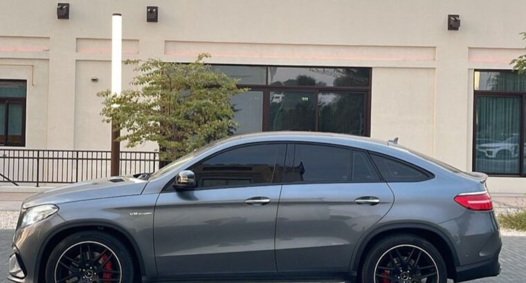 Mercedes GLE63s full option 2018 Gcc for sale