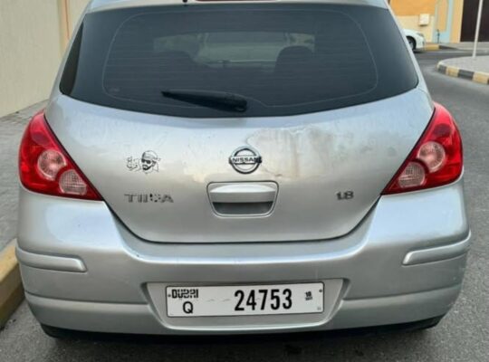 Nissan Tiida 2011 1.8L full option Gcc