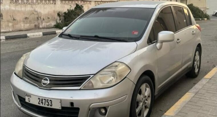 Nissan Tiida 2011 1.8L full option Gcc
