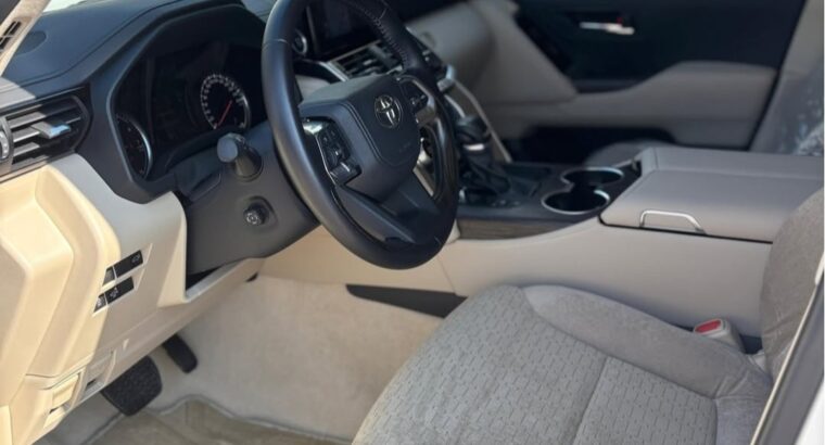 Toyota Land cruiser VX 2023 Gcc for sale