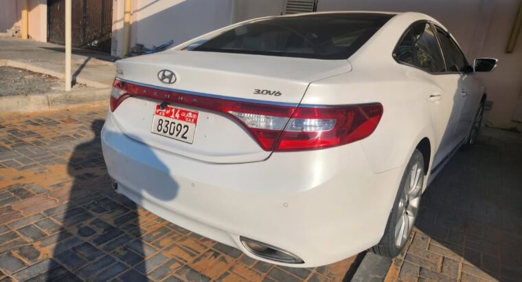 Hyundai Azira 2013 Gcc full option for sale