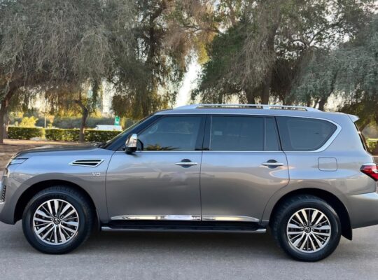 Nissan patrol platinum 2020 Gcc full option