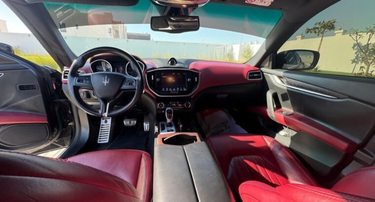 Masarati Ghibli S Q4 full option 2016 Gcc for sale