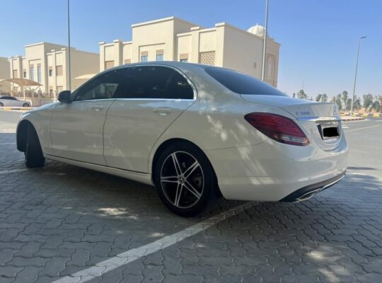 Mercedes C300 full option 2018 USA imported