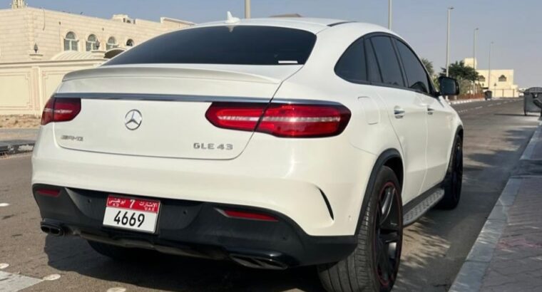 Mercedes GLE43 AMG full option 2017 Gcc