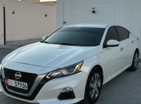 Nissan Altima base option 2020 Gcc for sale