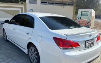 Toyota Avalon limited 2011 Gcc for sale