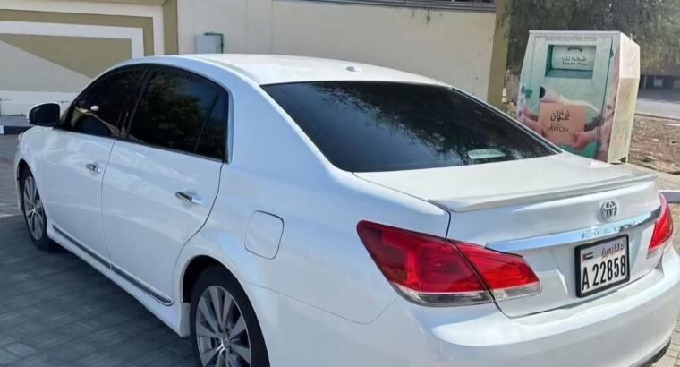 Toyota Avalon limited 2011 Gcc for sale
