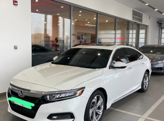 Honda Accord sport full option 2019 Gcc 2.0 turbo