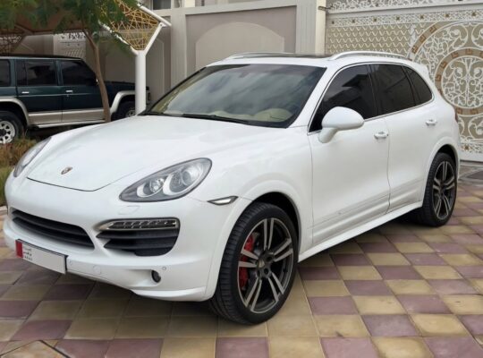 Porsche Cayenne S 2013 Gcc for sale